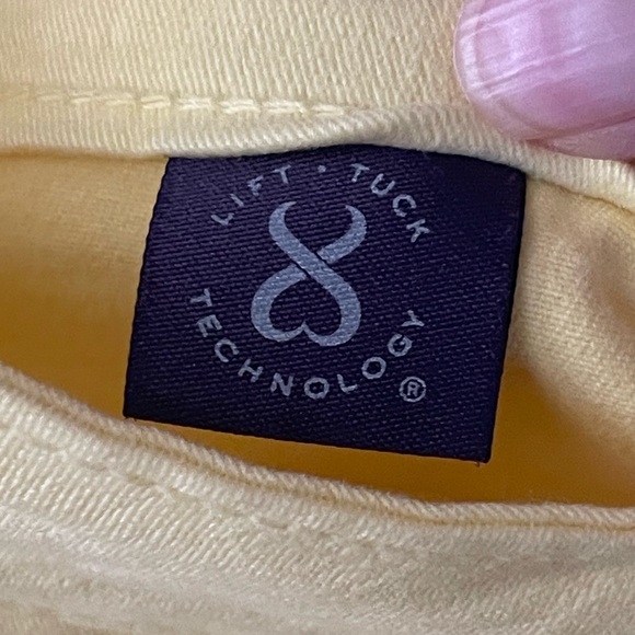 NYDJ lemon yellow size 8 stretchy skinny jeans - Lift Tuck Technology - Picture 5 of 5